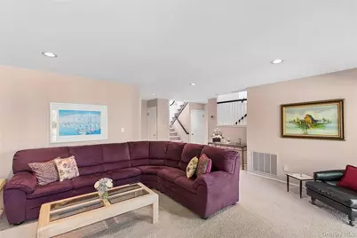 12 Stone Gate Court, Smithtown, NY 11787 - Photo 15