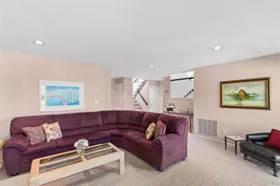 12 Stone Gate Ct, Smithtown, NY 11787 - Photo 15