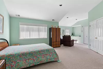 12 Stone Gate Court, Smithtown, NY 11787 - Photo 27