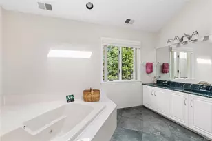 12 Stone Gate Ct, Smithtown, NY 11787 - Photo 25