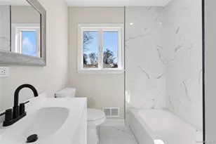 236 Vermont Ave, Bay Shore, NY 11706 - Photo 25