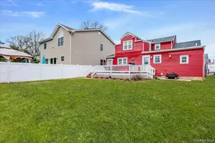 3978 William St, Seaford, NY 11783 - Photo 17