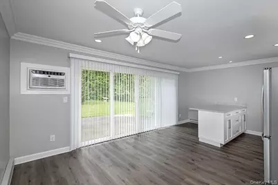 164 W Montauk Highway #6, Hampton Bays, NY 11946 - Photo 3