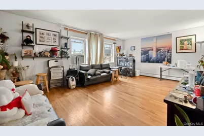 8414 Lefferts Boulevard, Kew Gardens, NY 11415 - Photo 9