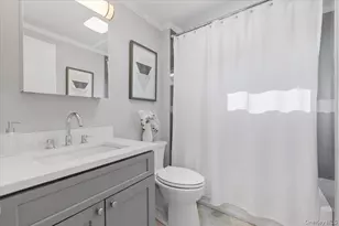 33 Ave B Ave, Port Washington, NY 11050 - Photo 19