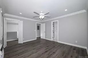 164 W Montauk Hwy, Hampton Bays, NY 11946 - Photo 5