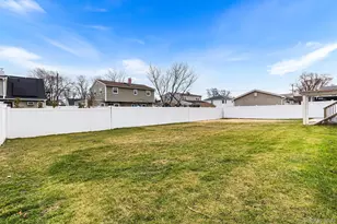 2309 Mattituck Ave, Seaford, NY 11783 - Photo 29