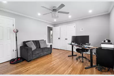 2309 Mattituck Avenue, Seaford, NY 11783 - Photo 13