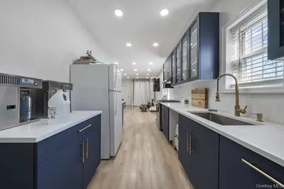 16920 107th Avenue, Jamaica, NY 11433 - Photo 9