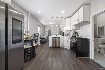 16920 107th Avenue, Jamaica, NY 11433 - Photo 15