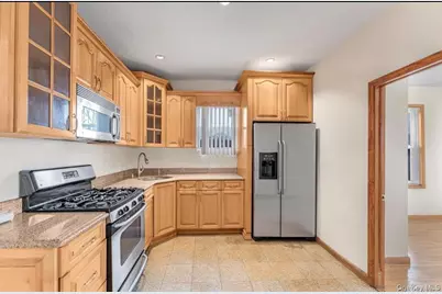 2925 Morgan Avenue #2, Bronx, NY 10469 - Photo 7