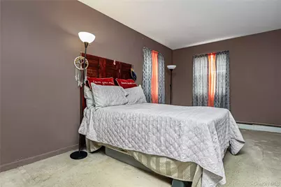 11 Holbrook Street, Bay Shore, NY 11706 - Photo 19