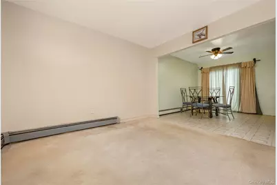 11 Holbrook Street, Bay Shore, NY 11706 - Photo 9