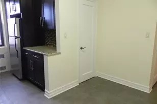 160 S Middle Neck Rd, Great Neck, NY 11021 - Photo 11