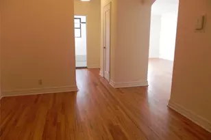 160 S Middle Neck Rd, Great Neck, NY 11021 - Photo 5