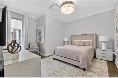 100 Garvies Point Road #1332, Glen Cove, NY 11542 - Photo 17