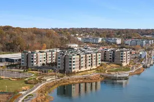 100 Garvies Point Rd, Glen Cove, NY 11542 - Photo 25