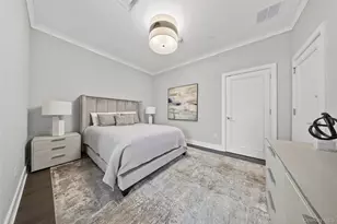 100 Garvies Point Rd, Glen Cove, NY 11542 - Photo 17