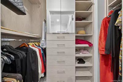 100 Garvies Point Road #1332, Glen Cove, NY 11542 - Photo 15