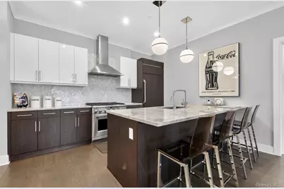 100 Garvies Point Road #1332, Glen Cove, NY 11542 - Photo 9