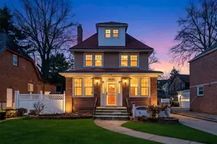 84-20 Charlecote Ridge, Jamaica, NY 11432 - Photo 3