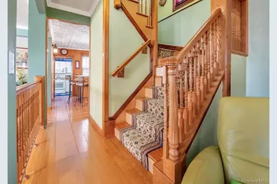 8420 Charlecote Ridge, Jamaica, NY 11432 - Photo 7