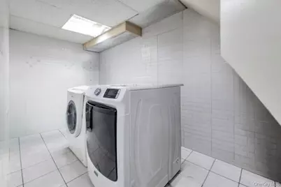 8420 Charlecote Ridge, Jamaica, NY 11432 - Photo 29