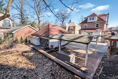 8420 Charlecote Ridge, Jamaica, NY 11432 - Photo 43