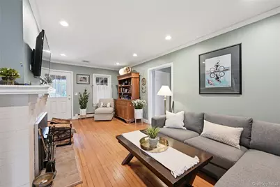 21 King Street, Hampton Bays, NY 11946 - Photo 19