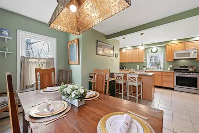 21 King Street, Hampton Bays, NY 11946 - Photo 17