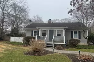 21 King St, Hampton Bays, NY 11946 - Photo 3