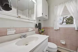 21 King St, Hampton Bays, NY 11946 - Photo 29