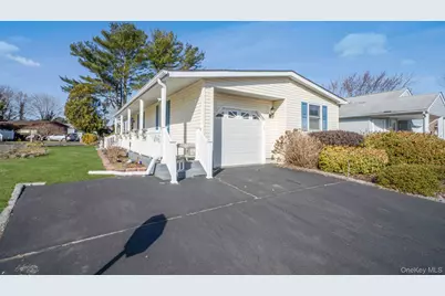 2 Dogwood Lane, Manorville, NY 11949 - Photo 3