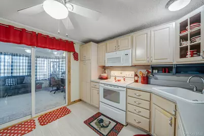 2 Dogwood Lane, Manorville, NY 11949 - Photo 15