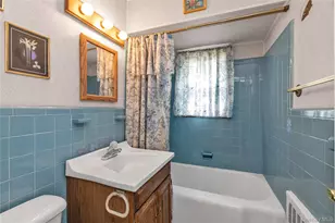 104 Vesper Ct, Babylon, NY 11702 - Photo 15