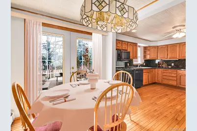 104 Vesper Court, Babylon, NY 11702 - Photo 5