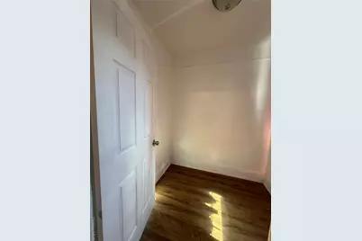 849 E 221st Street, Bronx, NY 10467 - Photo 13