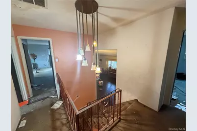 15 Bonnie Court, Spring Valley, NY 10977 - Photo 9