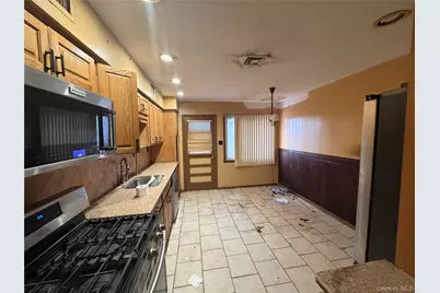 15 Bonnie Court, Spring Valley, NY 10977 - Photo 11