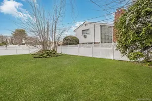 15 Elaine Pl, Plainview, NY 11803 - Photo 21