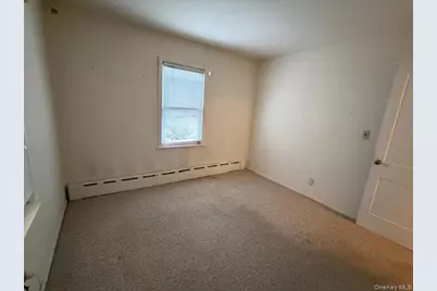 207 Morsemere Avenue, Yonkers, NY 10703 - Photo 9