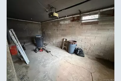 207 Morsemere Avenue, Yonkers, NY 10703 - Photo 25