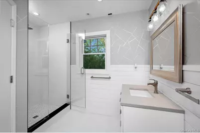 199 Hickory Grove Drive E, Larchmont, NY 10538 - Photo 35