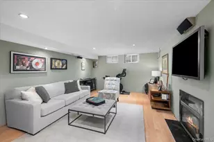 199 Hickory Grove Dr E, Larchmont, NY 10538 - Photo 41