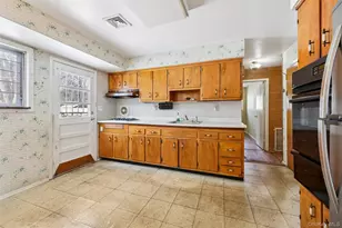 25 Freund Dr, Nanuet, NY 10954 - Photo 11