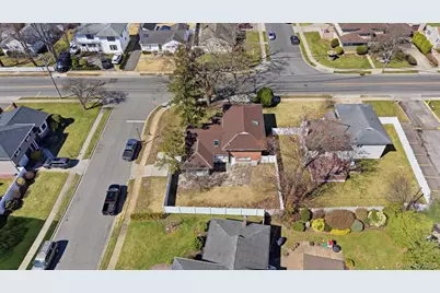 1374 Prospect Avenue, East Meadow, NY 11554 - Photo 23
