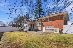 1374 Prospect Ave, East Meadow, NY 11554 - Photo 21