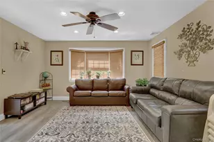 121 6th St, Hicksville, NY 11801 - Photo 3