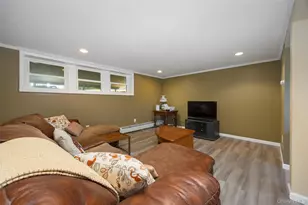 137 Simone Dr, Poughkeepsie, NY 12603 - Photo 25