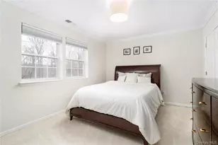 7 Framingham Ln, Shoreham, NY 11786 - Photo 29